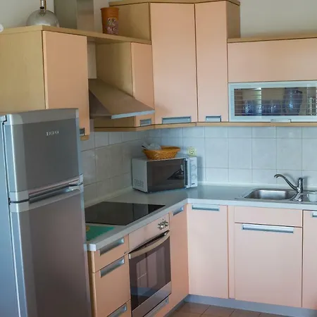 Apartman Maestral * Icici